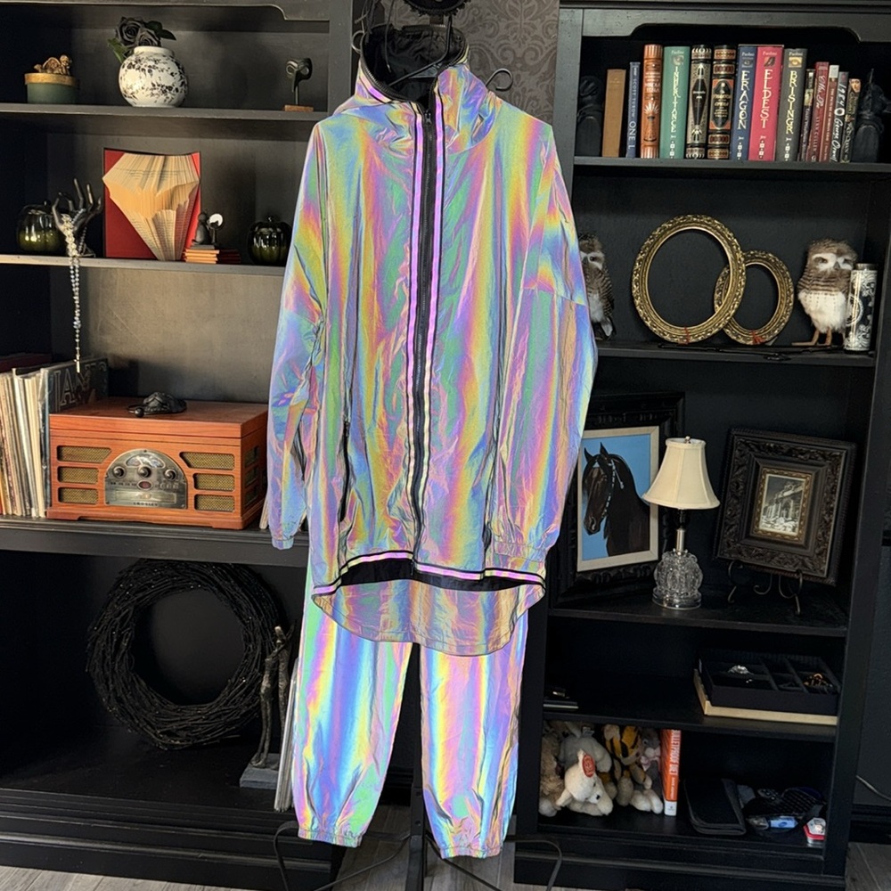 Holographic Tracksuit Set - Picture 7 of 8